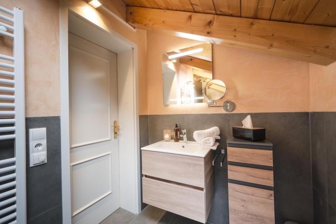Ferienhaus Die 12 Mit 4 Schlafzimmern In Garmisch Esterno foto